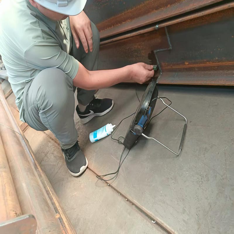 لیوییان اسٹیل کا ڈھانچہ کامیابی کے ساتھ اسٹیل ڈھانچے کے گوداموں کی الٹراسونک جانچ کو مکمل کرتا ہے جو تھائی لینڈ میں برآمد ہوتا ہے